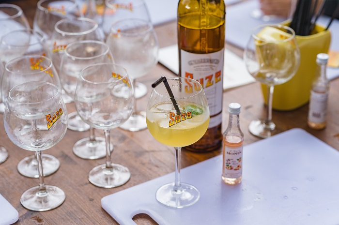 Suze Spritz cocktail